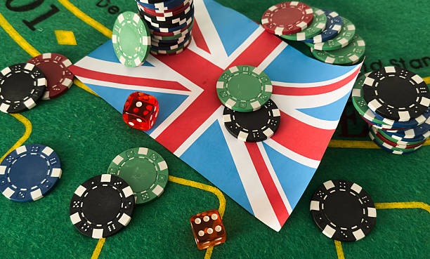 Mobile app showing Hot Pot table layout with card positions and bet buttons